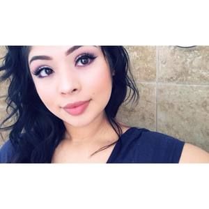 Meet your Posher, Rocio